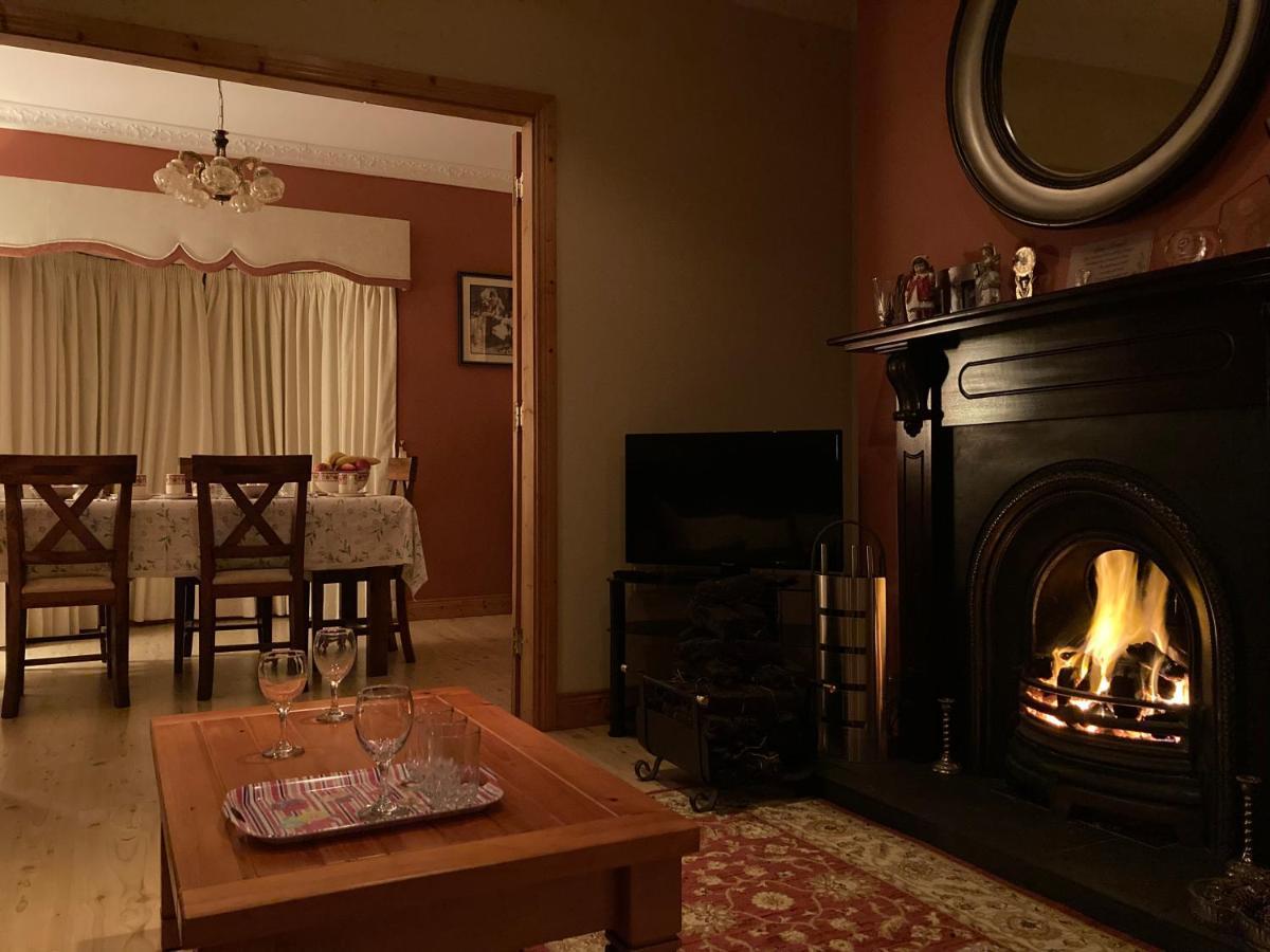 Inny River Lodge Rathowen エクステリア 写真